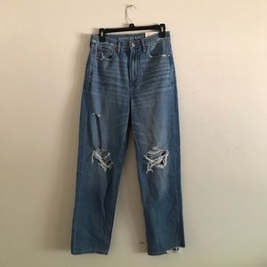 American Eagle baggy mom jeans